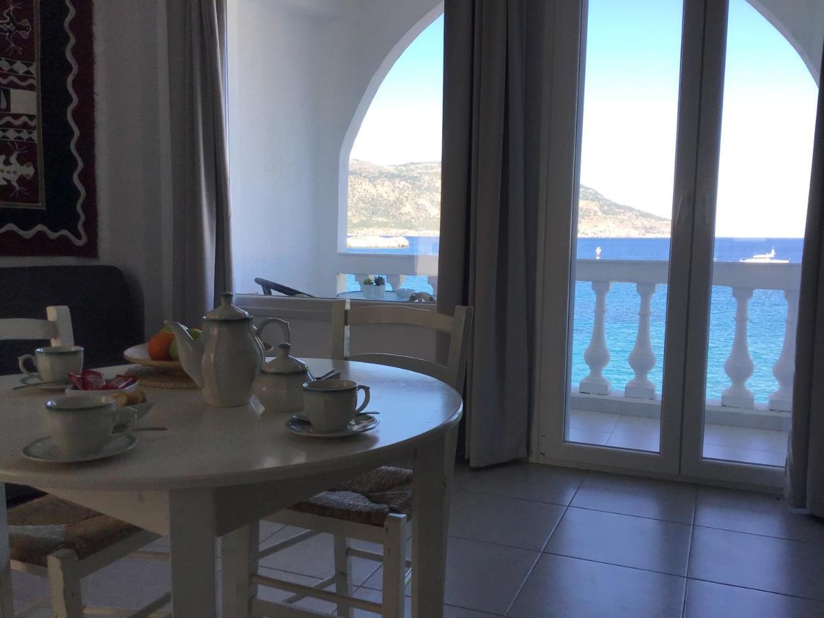 Appartement Mimis&Connie 1 à Karpathos Extérieur photo